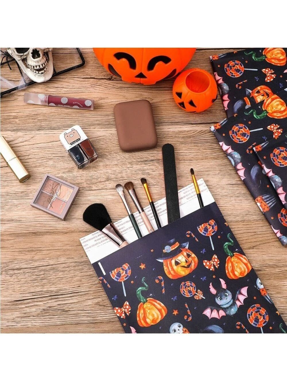 8 Count Halloween Bubble Mailers 8.3” X 9.3” PRICE IS FIRM - Picture 4 of 7